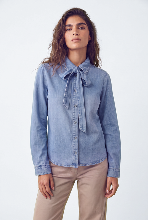 Daisy Blouse | Light Blue