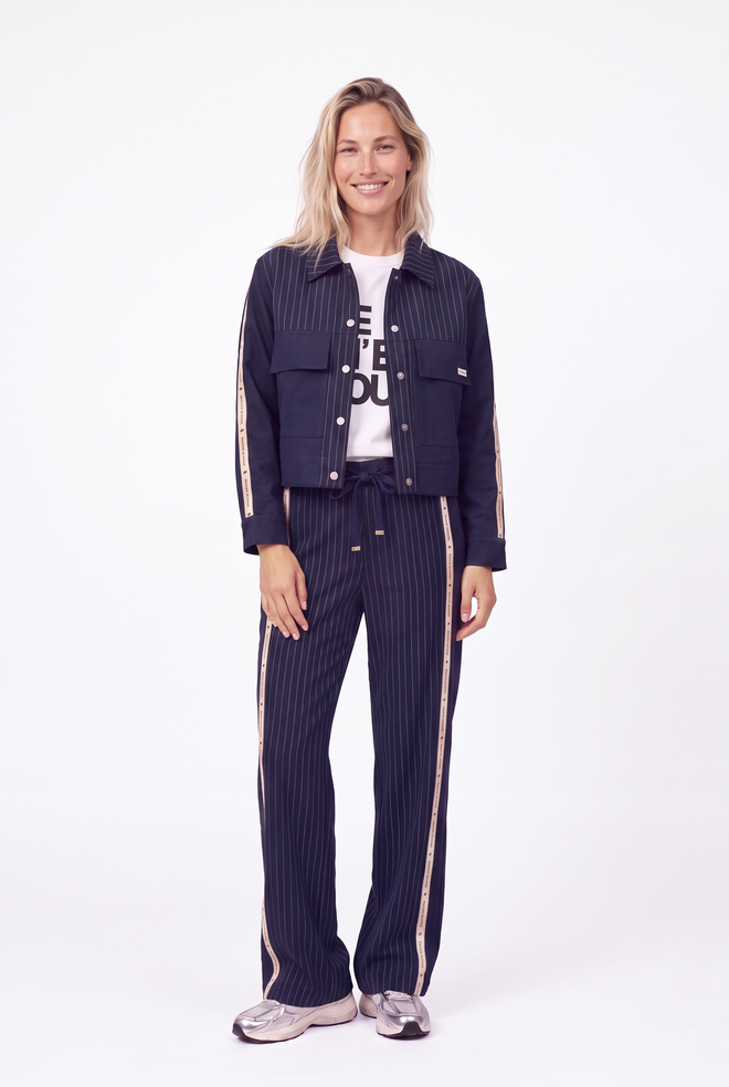 Fien Jacket in Navy Blue van Florèz, foto 2