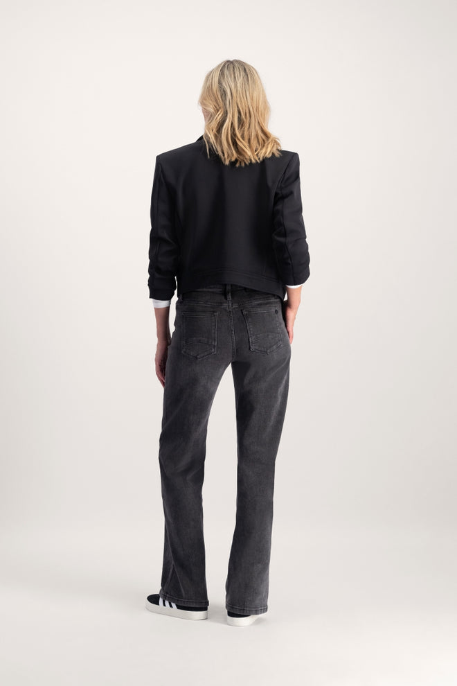 Sophie Straight | Grey Wassing