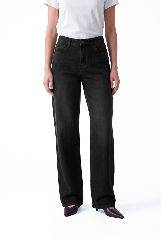 Sophie Straight | Black