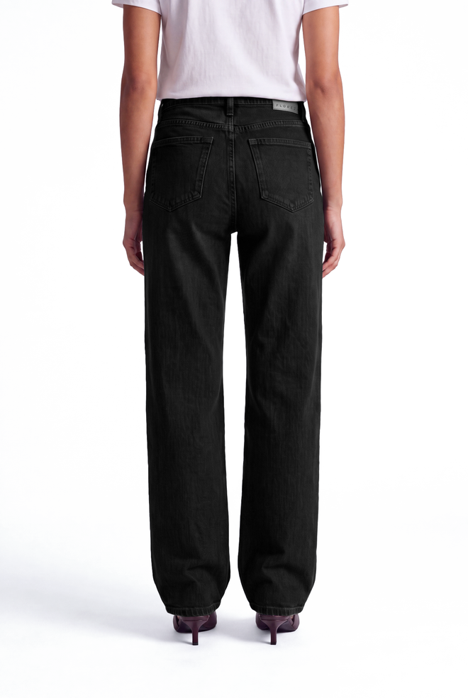 Sophie Straight | Black