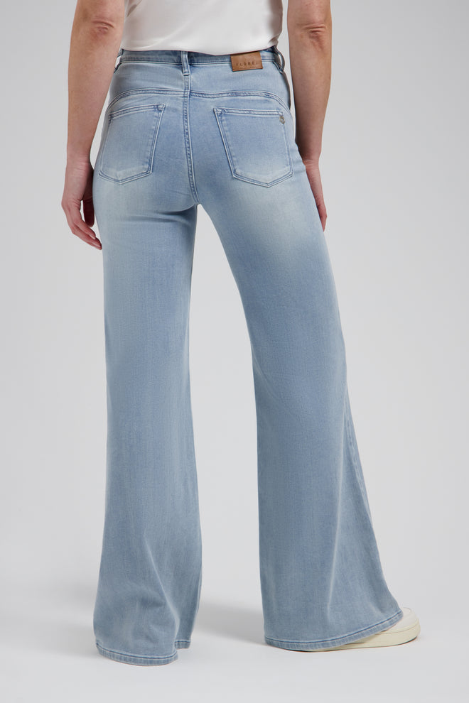 Ana Flared Pocket | Smooth blue