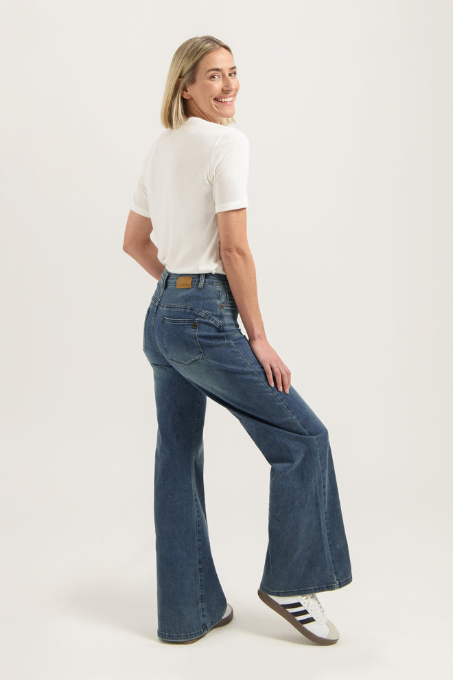 Ana Flared | Sky Hipe