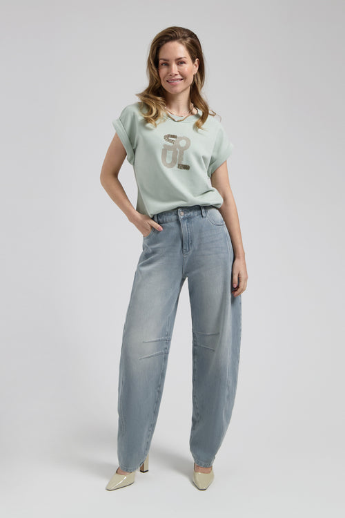 Bella Tshirt Olive green Artwork SOUL