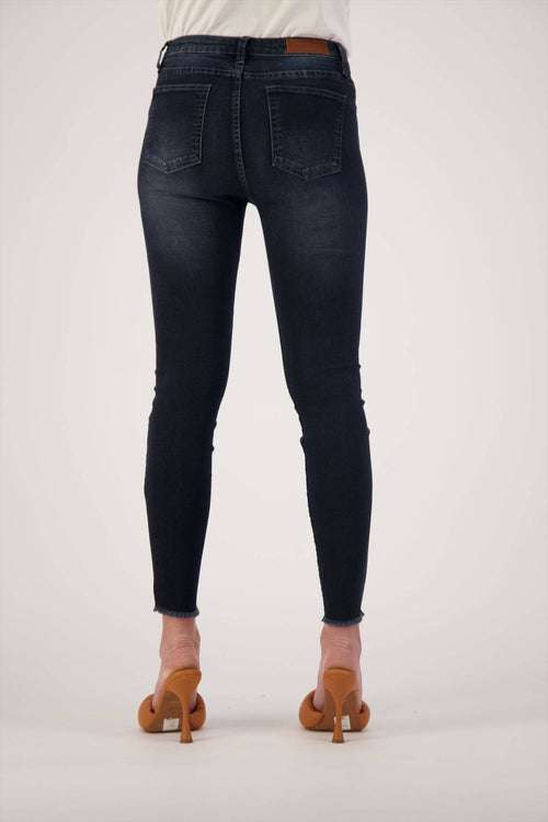 Bobbi Slim Fit