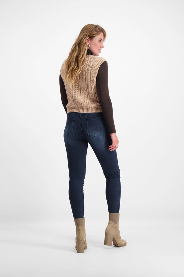 Bobbi Slim Fit in Black Blue van Florèz