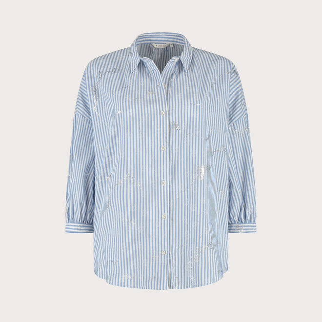Cath blouse Blue Striped met driekwart mouwen met zilverkleurige, glimmende details