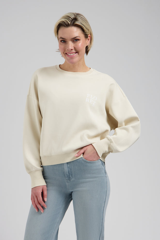 Ivy Sweater Soft white Licht Oversized Fit