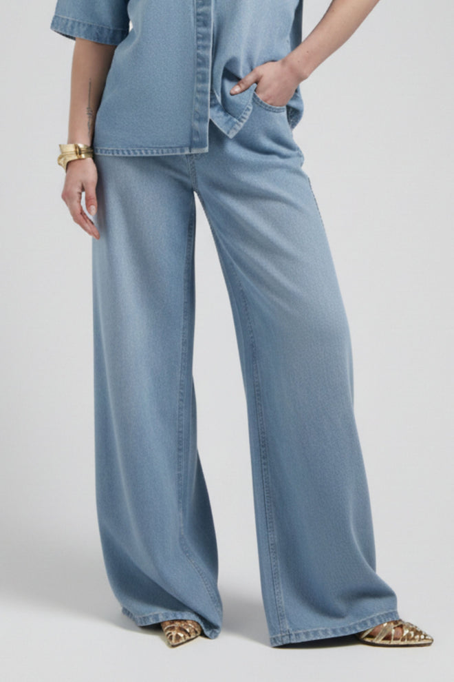 Liv Wide leg Jeans Mid Blue