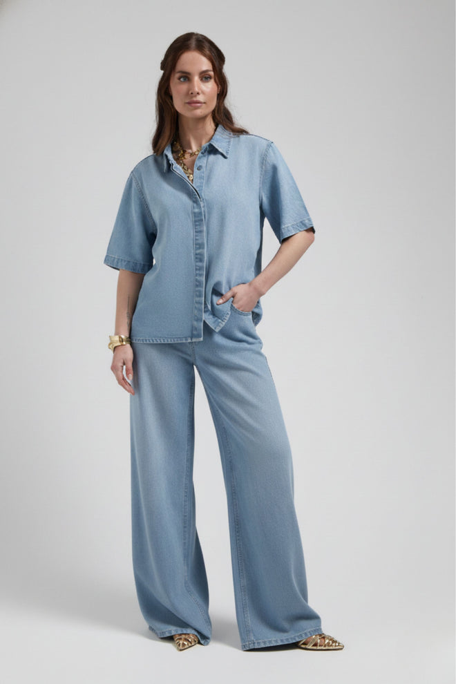 Liv Wide leg Jeans Mid Blue