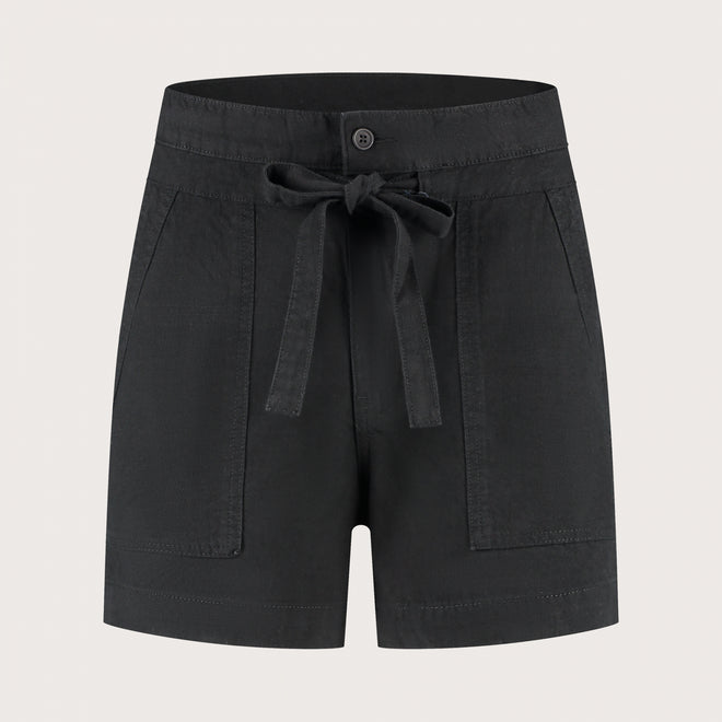 Lona Short | Black