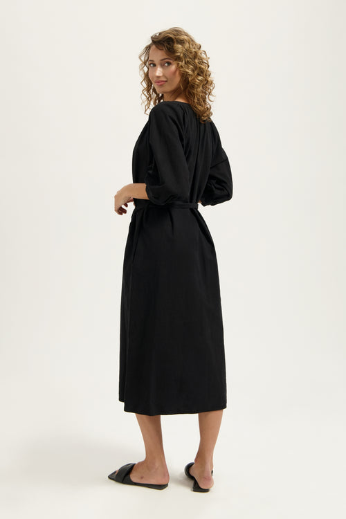 Lorraine | Black