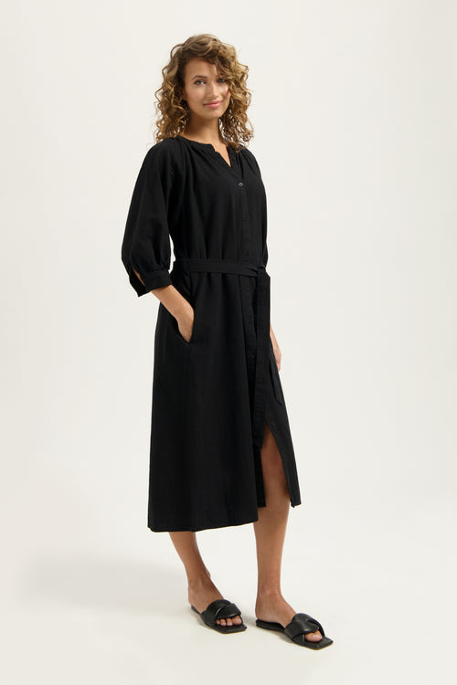 Lorraine | Black