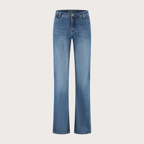 Rowie Straight | Sky Blue
