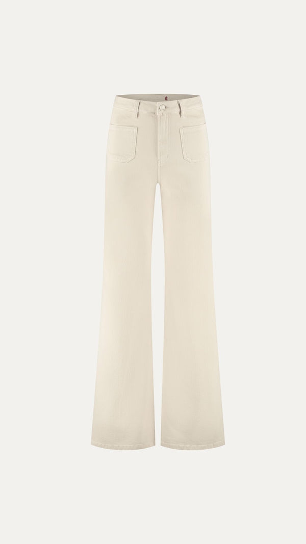 Ana Flared Pocket in Wisper White van Florèz