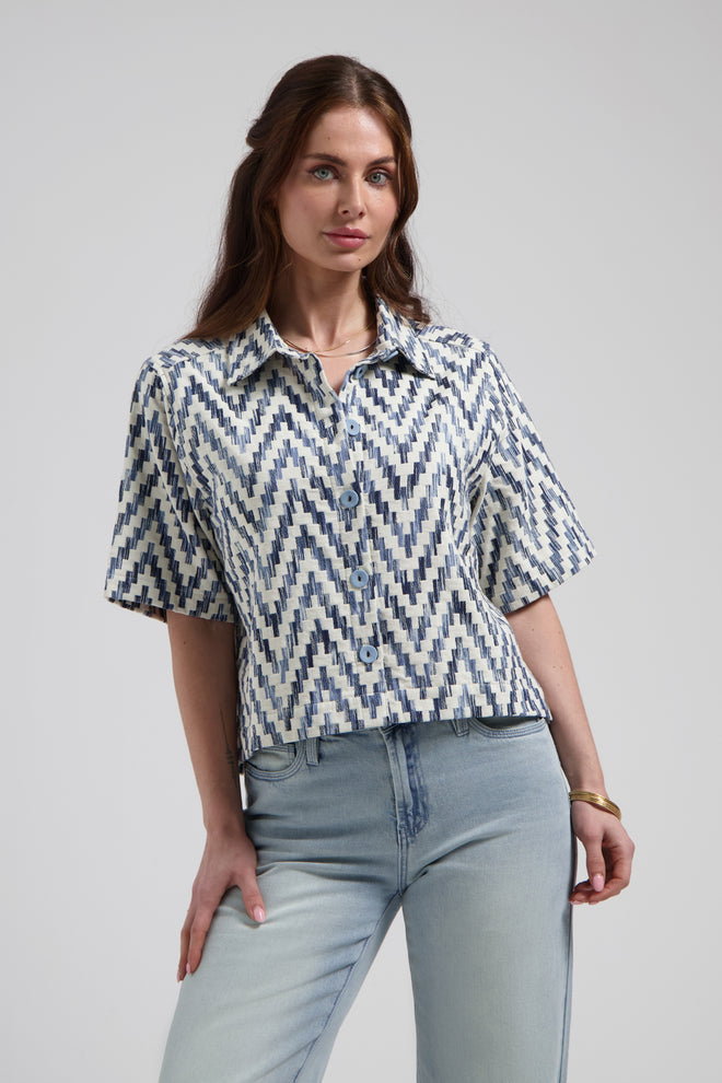 Sylena blouse Greek echo Denim blouse met kraag en korte mouwen