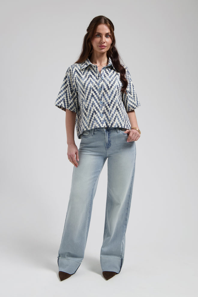Sylena blouse Greek echo Denim blouse met kraag en korte mouwen