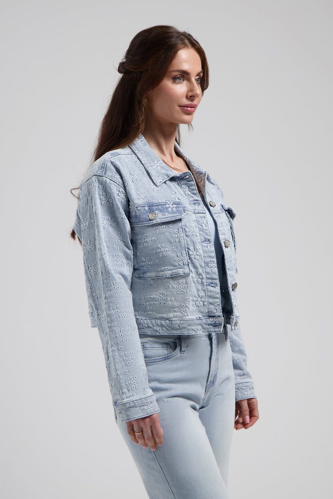 Thalia jacket Bleached Denim Jas van Denim met knoopsluiting en Twee Voorzakken