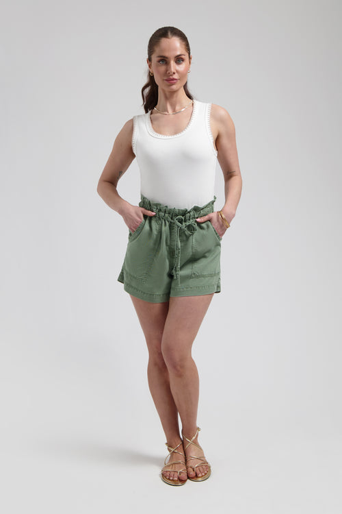 Will short Olive green korte bermuda met geplooide taille en strikdetail