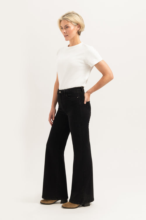 Ana Flared | Black