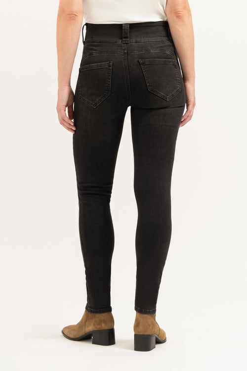 Bodine Slim Fit | Black