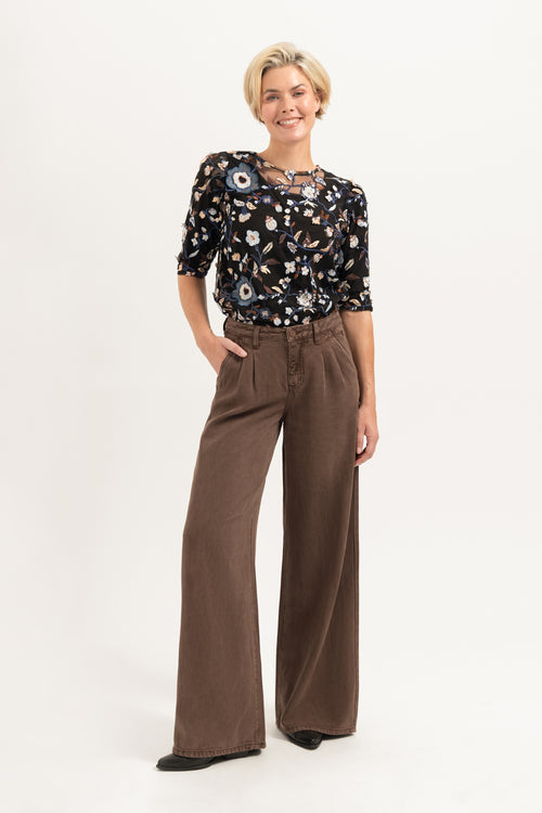 Gina Loose | Brown