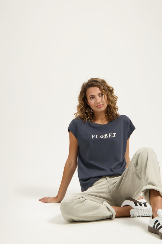 Fien T-shirt | Navy Blue
