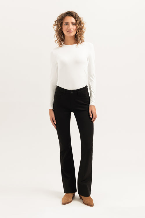 Hally Flared Punto | Black