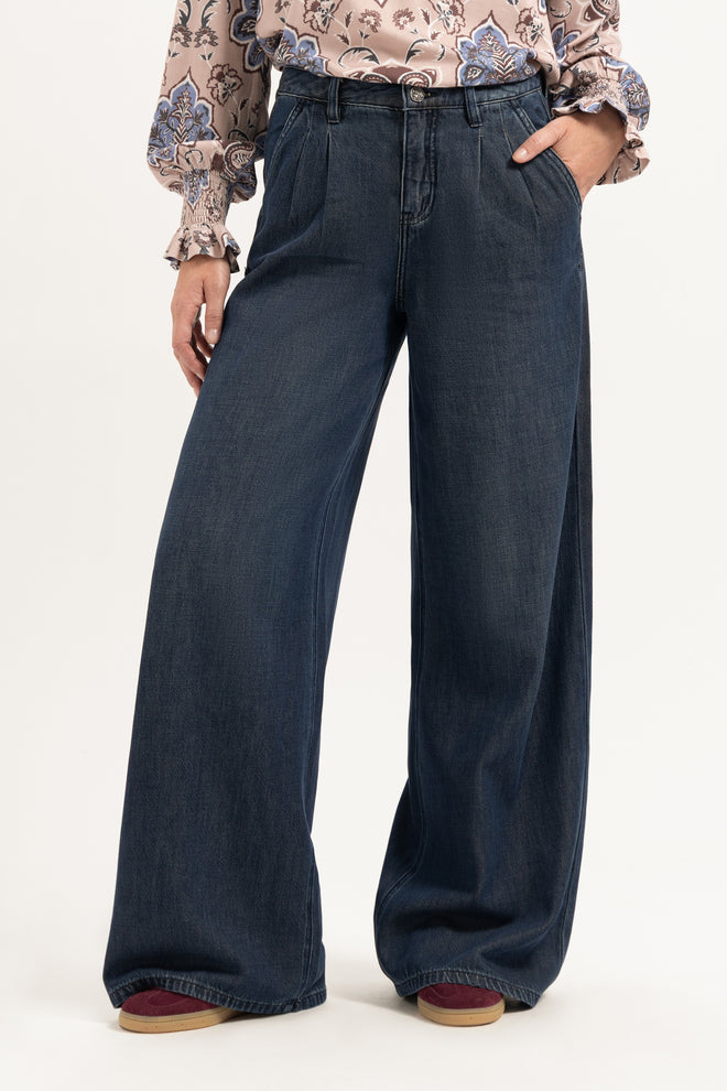 Gina Loose | Indigo Blue