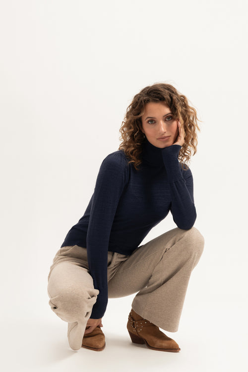 May turtleneck | Navy Blue