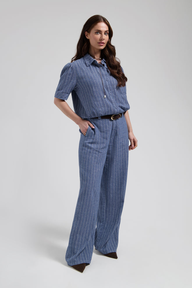 Philly Trousers Blue Stripe Rechte wide leg pasvorm met krijt streep print
