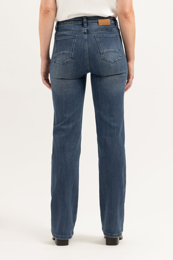 Rowie Straight | Sky Blue