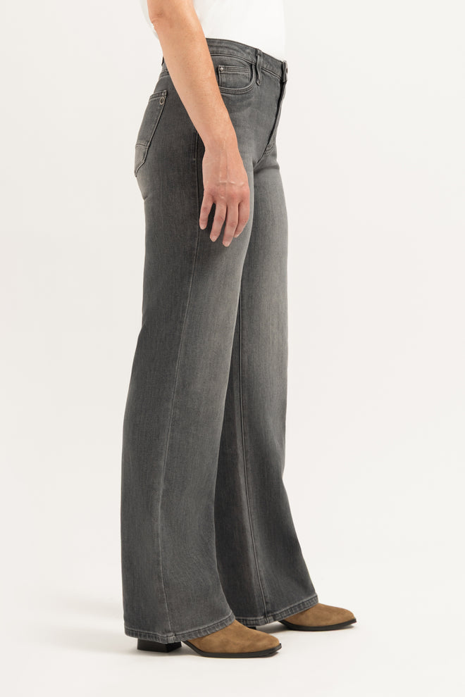 Sophie Straight | Irish Grey