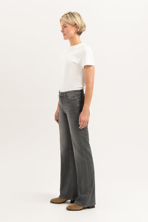 Sophie Straight | Irish Grey