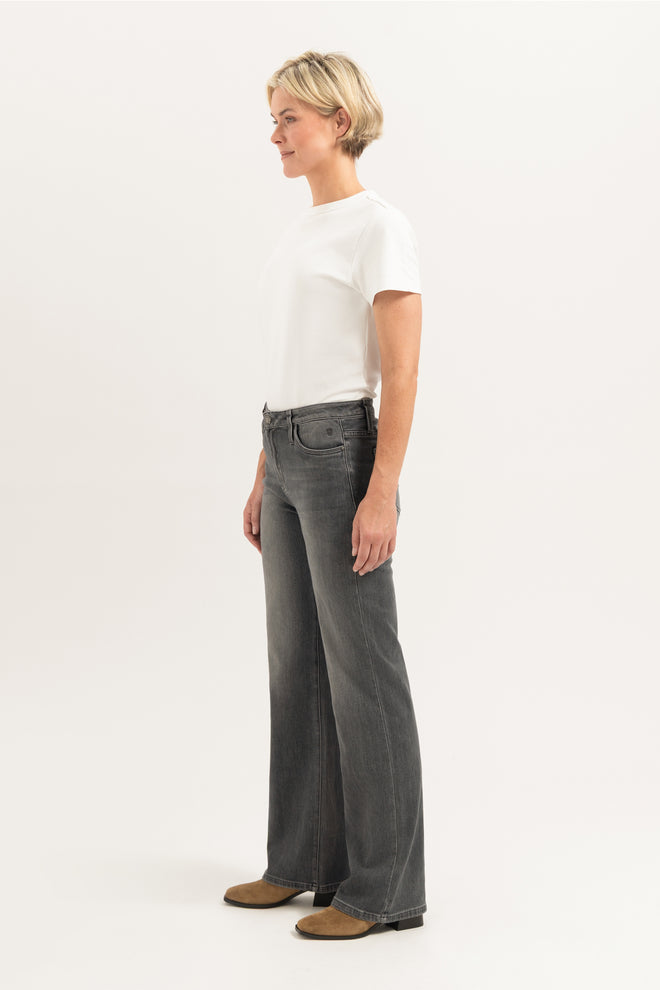 Sophie Straight | Irish Grey
