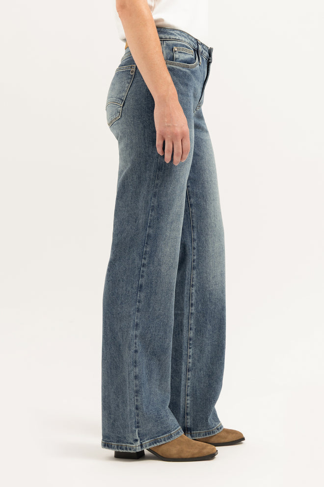 Sophie Straight | Sophisticated Blue